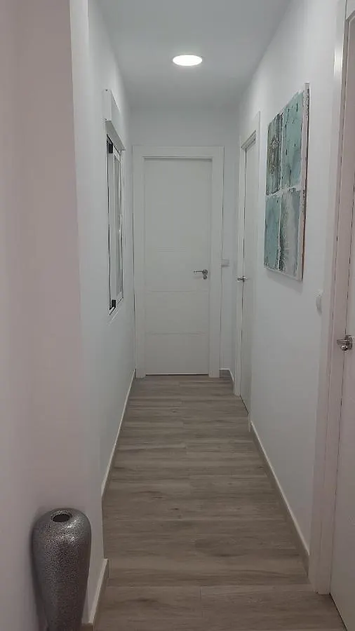 PRECIOSO ÁTICO CON TERRAZA en PLAZA DE ANDALUCIA Apartamento Torremolinos